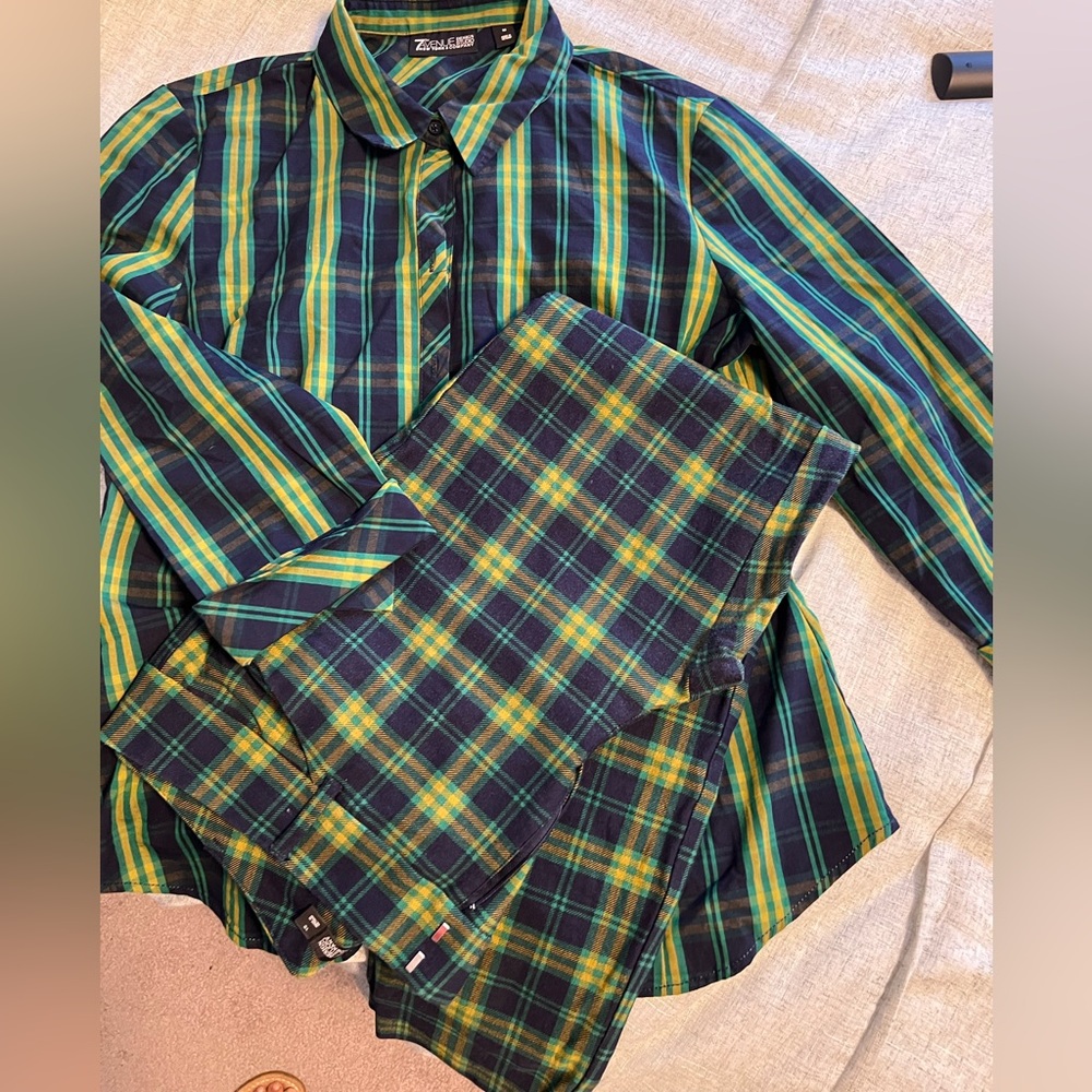 Navy, green and yellow New York & Co. pant set